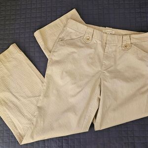 Banana Republic Cream Pinstripe y2k Trouser with button detailing. Size 8